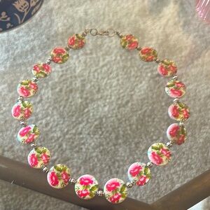 🌺NWOT Floral Necklace🌺